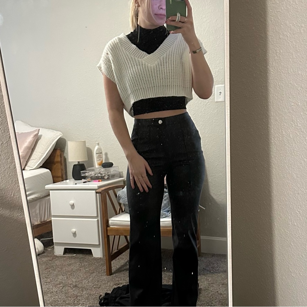 Nasty Gal Cropped Sweater - Hardly Worn - Cream